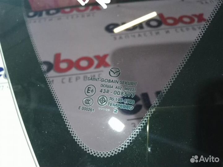 Стекло кузовное глухое правое Mazda Mazda 3 (BL)