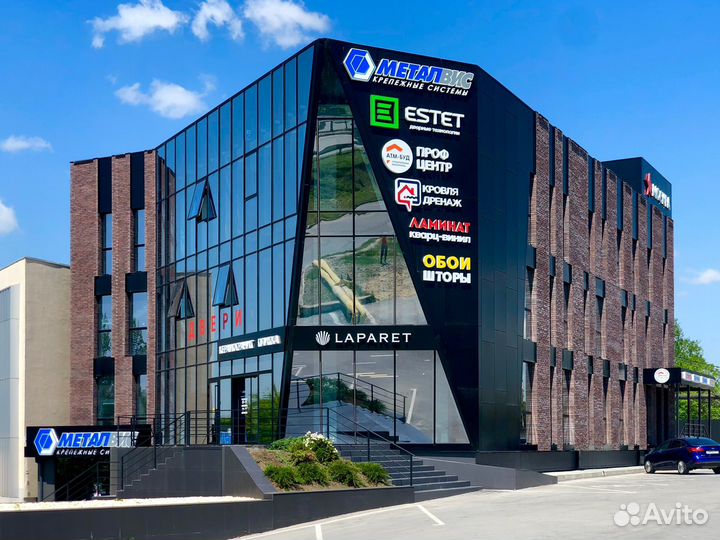 Продавец (менеджер ) магазин по продаже строй