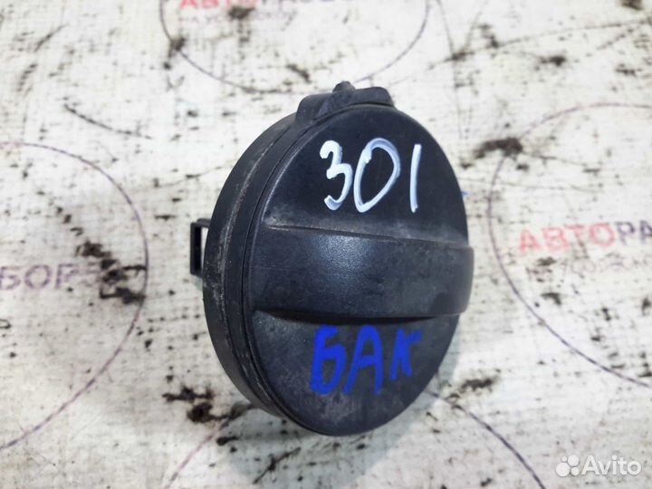 Крышка топливного бака Peugeot 301