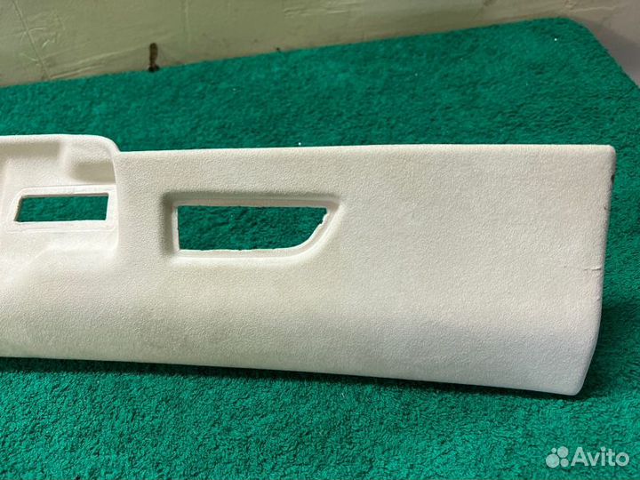 Обшивка стойки задняя левая Audi A8 4H D4 6.3