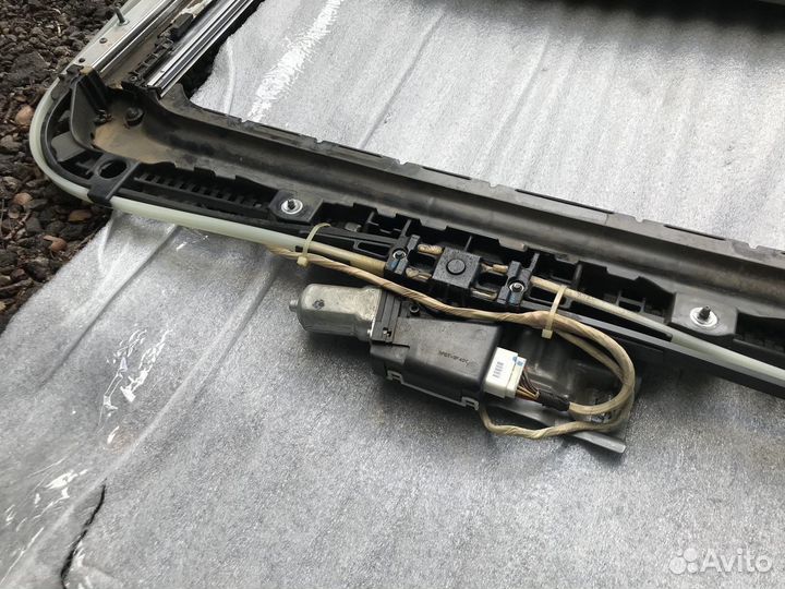 Люк Chevrolet Tahoe III 06-14