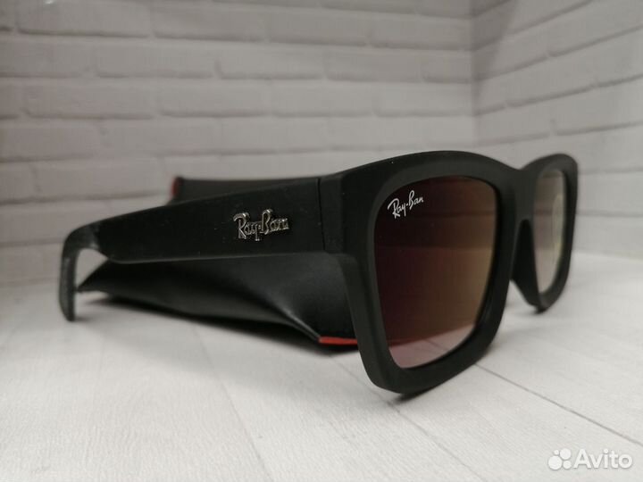 Солнцезащитные очки новые