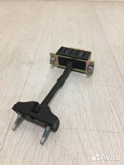 Ограничитель двери передний левый Mercedes Benz