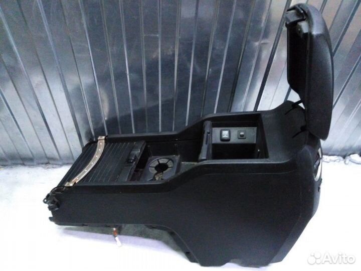 Подлокотник Honda Pilot