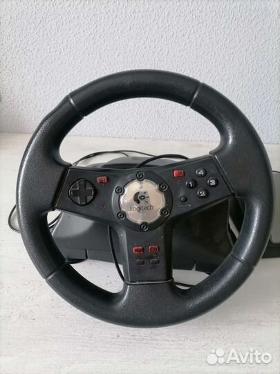 Игровой руль с педалями logitech