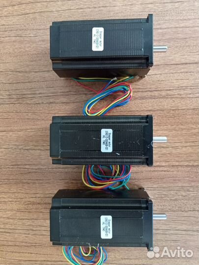 Шаговый двигатель nema 23, 3 штуки