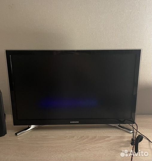 Телевизор smart tv samsung 22 дюйма