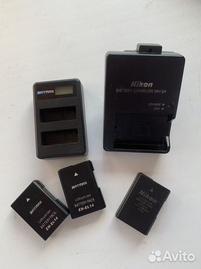 Аккумуляторы и зарядные устройства на Nikon D5200