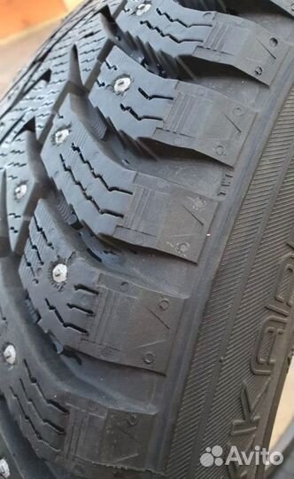 Nokian Tyres Hakkapeliitta 8 SUV 215/60 R17 100T