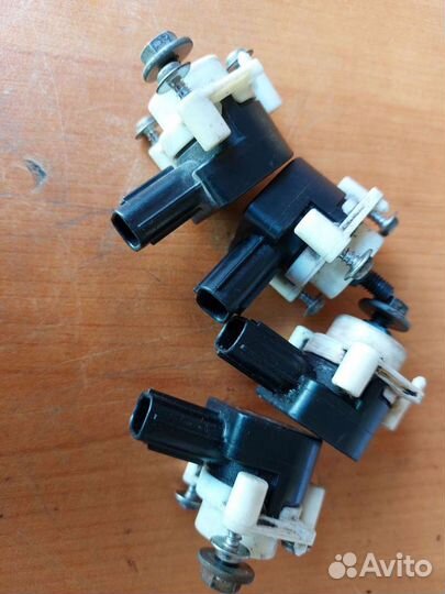 Датчик положения кузова subaru