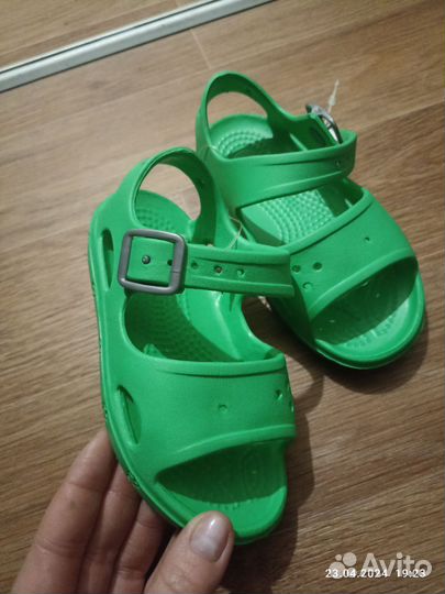 Резиновые сандали 26