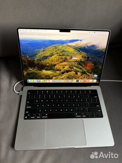 Macbook m3 pro 14 18gb 1tb