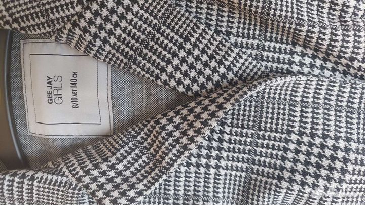 Пиджак для девочки (школьная форма)