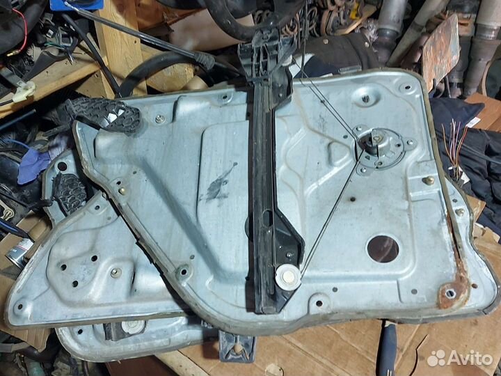 Стеклоподъемники задние Skoda Fabia 1