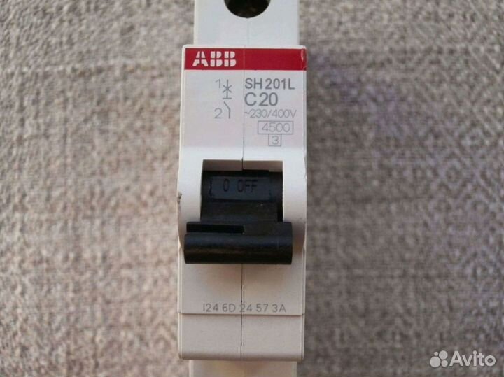 Автомат ABB SH201L 6A