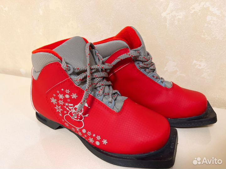 Лыжные ботинки (р.34) Marax