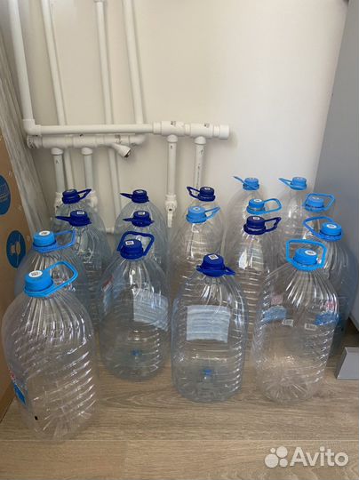 Бутылки пластиковые из под воды 5 л