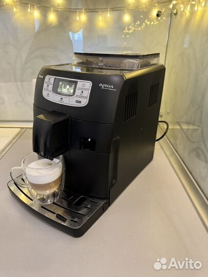 Кофемашина Saeco Intelia one touch cappuccino