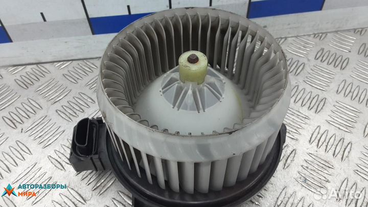 Моторчик печки Suzuki SX4 рест. 2009