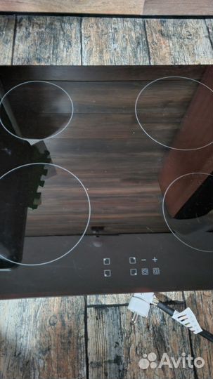 Индукционная варочная поверхность LEX