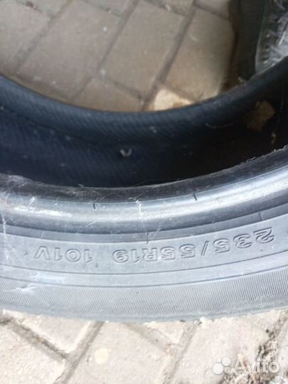 Dunlop DT-2 235/55 R19