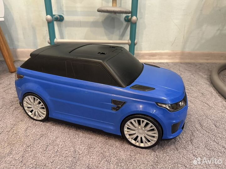 Машинка-каталка чемодан