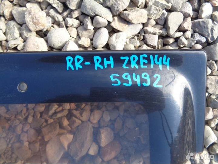 Ветровик задний правый Toyota Corolla Fielder