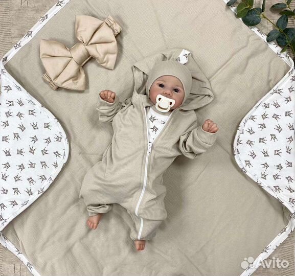 Комплект на выписку для мальчика Дино