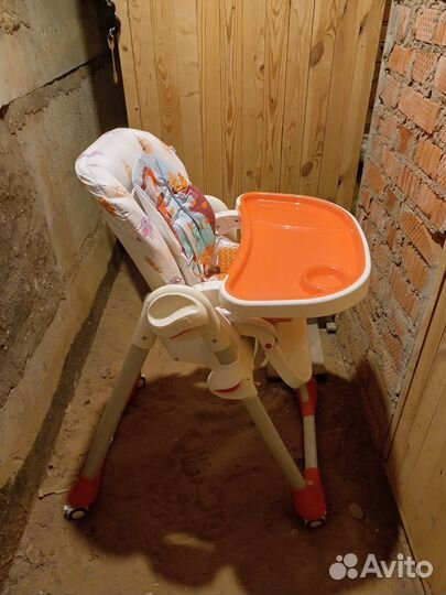 Стульчик для кормления babyton