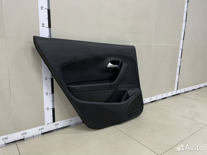 Обшивка двери задней левой Volkswagen Polo Sed RUS