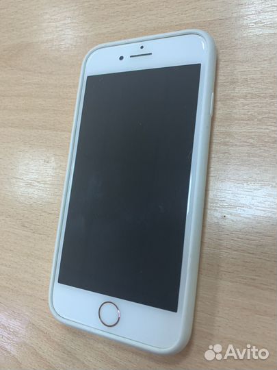 iPhone 8, 64 ГБ