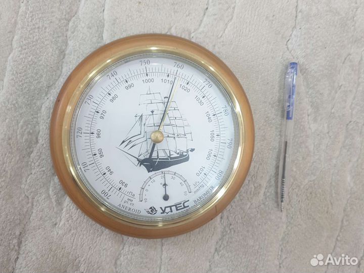 Барометр настенный Утес
