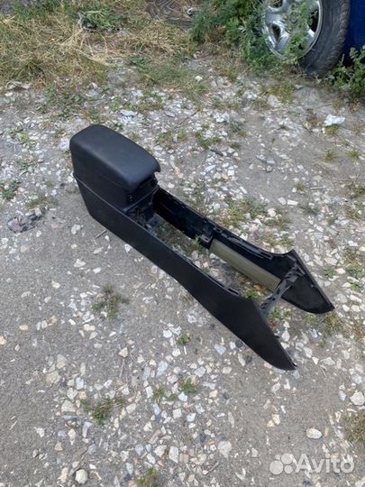 Центральный тоннель подлокотник Mazda 6 GG лифтбек