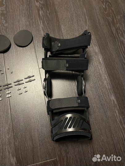 Коленный ортез protect.4 EVO medi