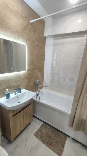2-к. квартира, 40 м², 1/10 эт.