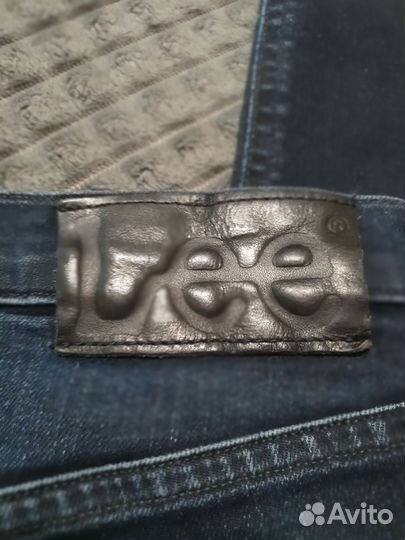 Джинсы Lee оригинал W33L32стрейч