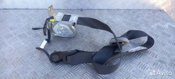 Ремень безопасности с пиропатроном Nissan Xterra