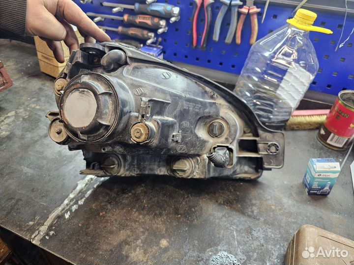 Фары на hyundai tucson 1