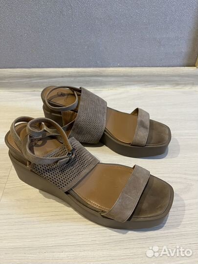 Босоножки Эконика 38