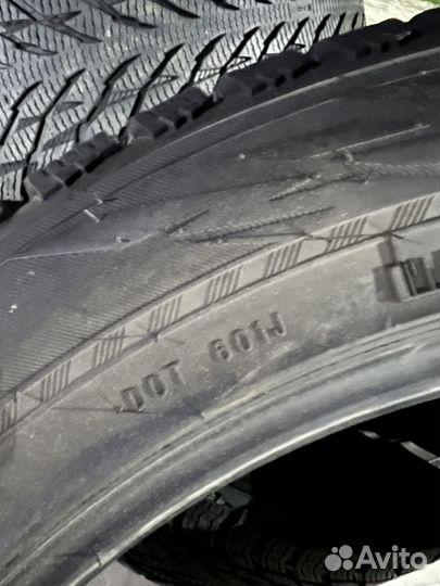 Nokian Tyres Hakkapeliitta R3 SUV 285/45 R21 113T