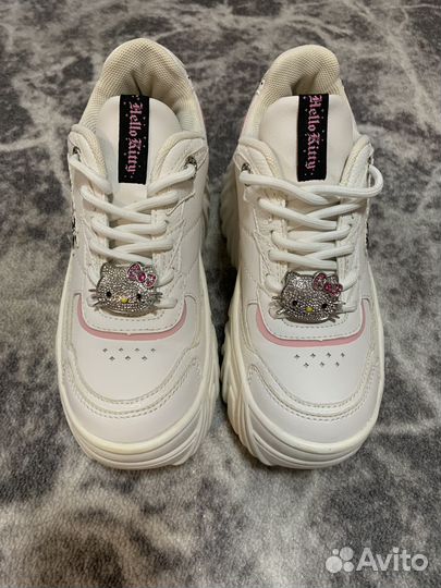 Кроссовки для девочки 35 размер