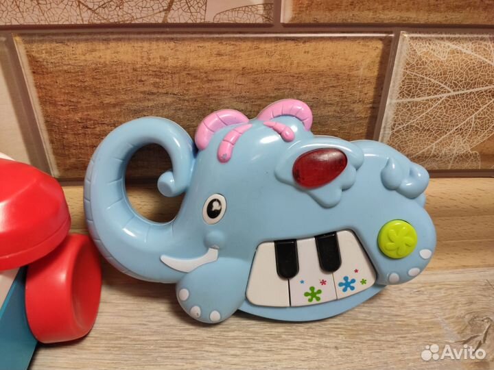 Развивающие игрушки пакетом