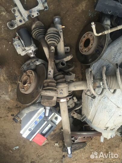 Форд фокус 2. привода 1.6л. полуоси