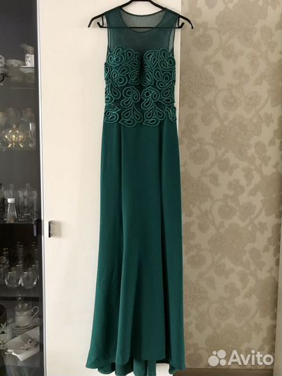 Платье вечернее