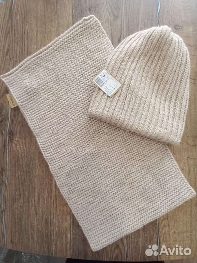 Шапка и шарф-снуд женский