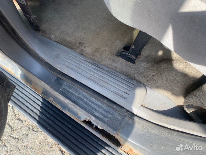 Накладки порогов внутренние Ford Explorer 2