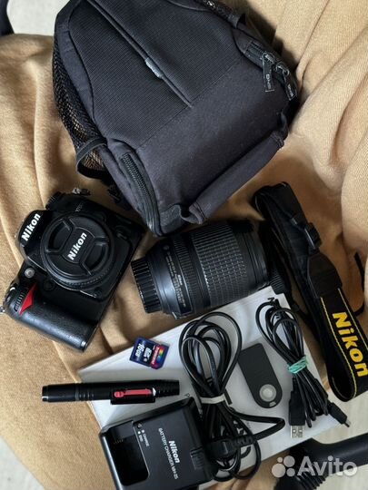 Зеркальный фотоаппарат Nikon D7000