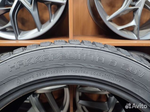 Nokian Tyres Hakkapeliitta 9 SUV 285/45 R21