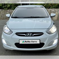 Hyundai Solaris 1.6 AT, 2011, 150 000 км, с пробегом, цена 985 000 руб.