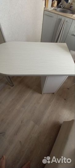 Кухонный стол бу